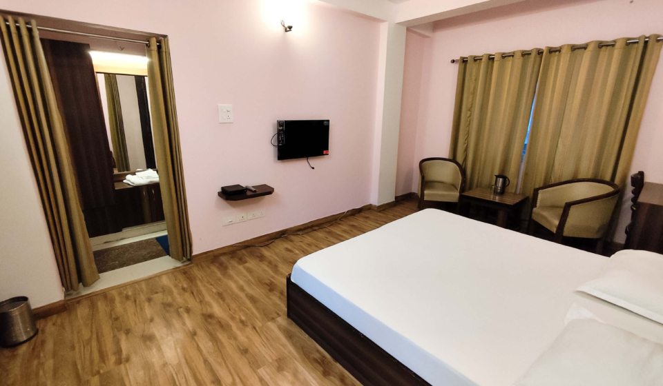 Hotel Bhagat Premium Room